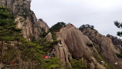 清明小長假第三天:黃山風景區(qū)優(yōu)化管理措施 游覽秩序井然